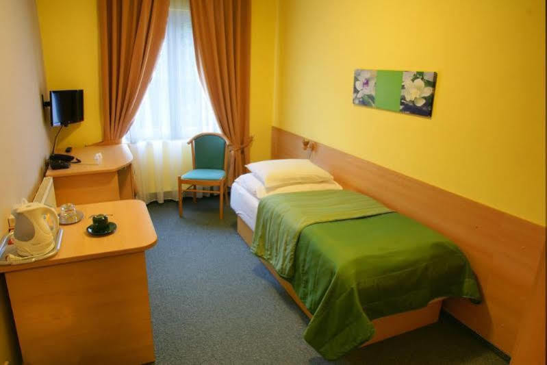 Teledom Hotel Кошице Екстериор снимка